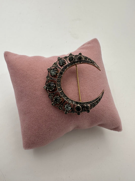 Gotik Hilal Ay Broş - Siyah Taşlı