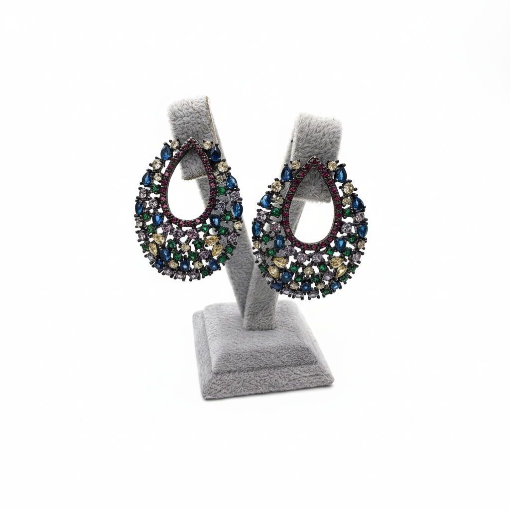 ÖZEL TASARIM KÜPELER