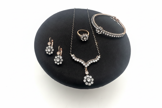 Gül Set Bronz Parlak Taşlar Set
