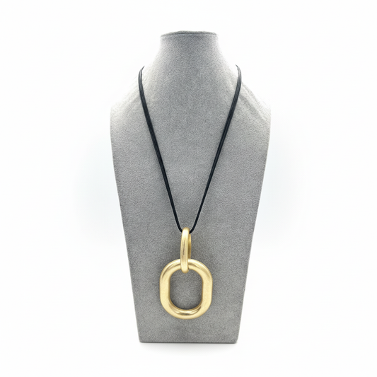 Gold Büyük Oval Halka Sarkıtlı Siyah Kordon Kolye