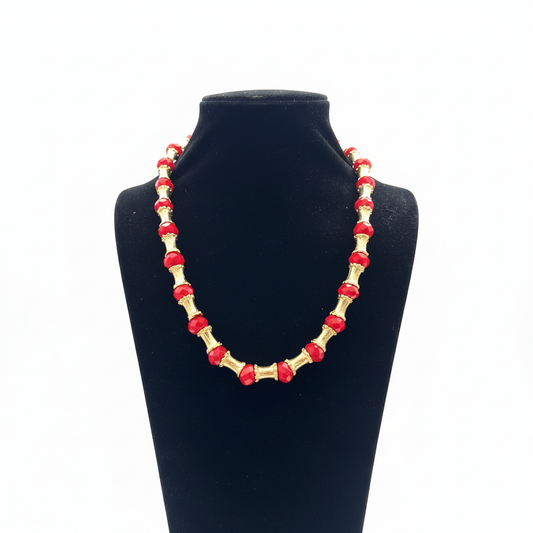 Altın Kaplamalı Pirinç Kırmızı Boncuklu Bambu Motifli Kolye